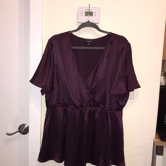 Torrid size 2 top - Picture 1 of 5